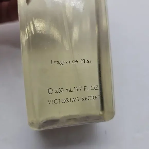 RARE Victoria Secret So In Love Fragrance Mist Original 6.7 Oz Bottle 90% Full - Picture 3 of 4